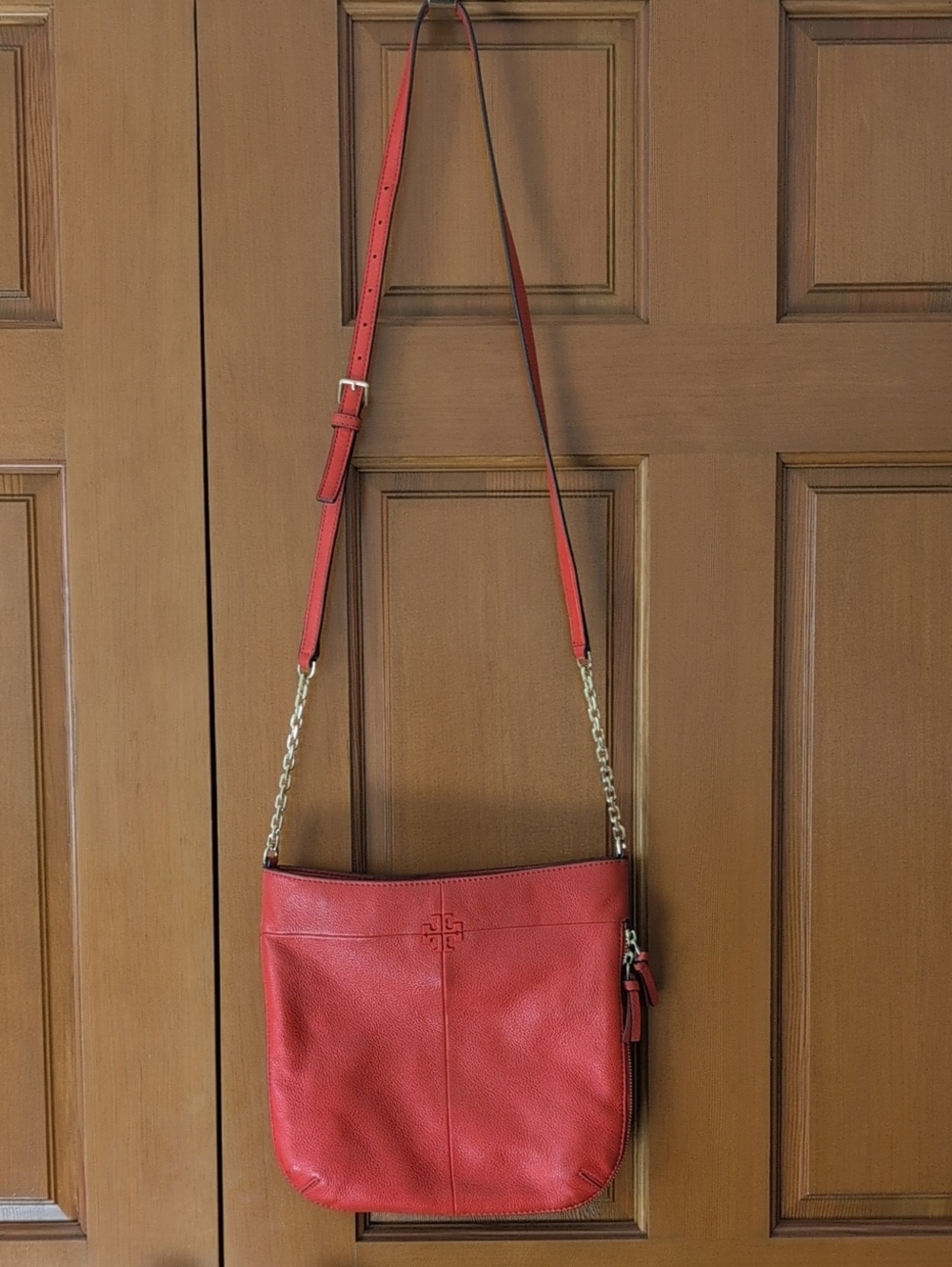 Tory Burch Tomato Pebbled Leather Chain-Trim Expandable Crossbody